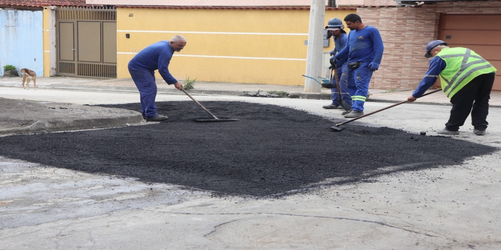 MAIS RUAS DA CRUZ DAS ALMAS RECEBERAM A OPERAÇÃO TAPA-BURACO